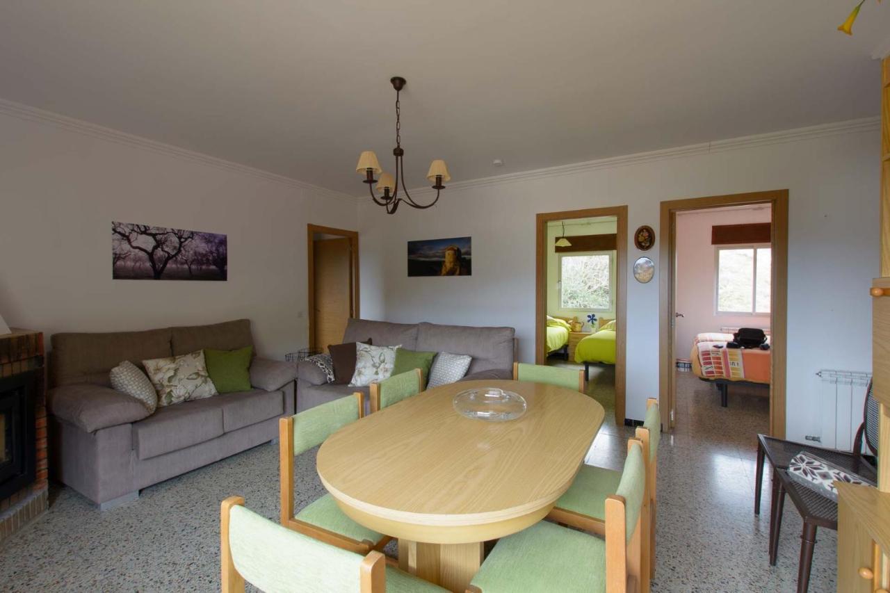 Apartaments La Pertusa 2O Corca  Екстер'єр фото